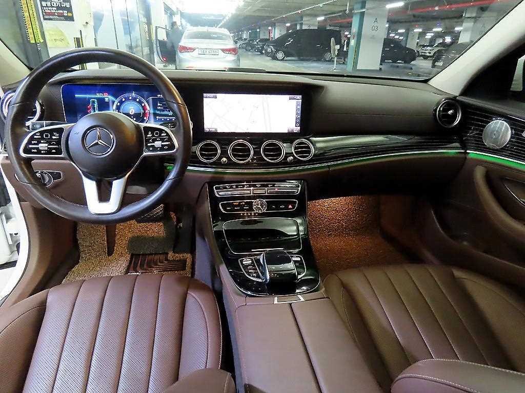 벤츠 E 클래스 E-클래스 W213 E450 4MATIC 익스클루시브 이미지 10