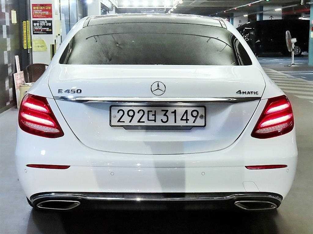 벤츠 E 클래스 E-클래스 W213 E450 4MATIC 익스클루시브 이미지 5