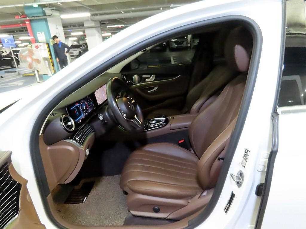 벤츠 E 클래스 E-클래스 W213 E450 4MATIC 익스클루시브 이미지 6