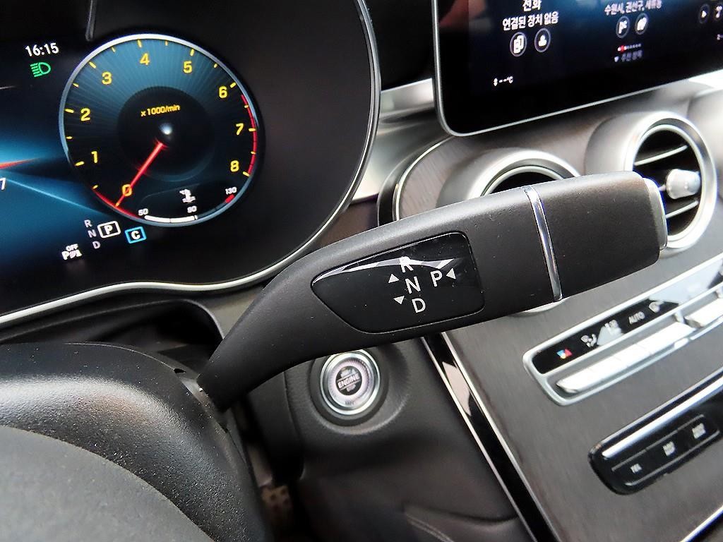 벤츠 GLC 클래스 GLC클래스 X253 GLC 300 4MATIC 쿠페 이미지 11