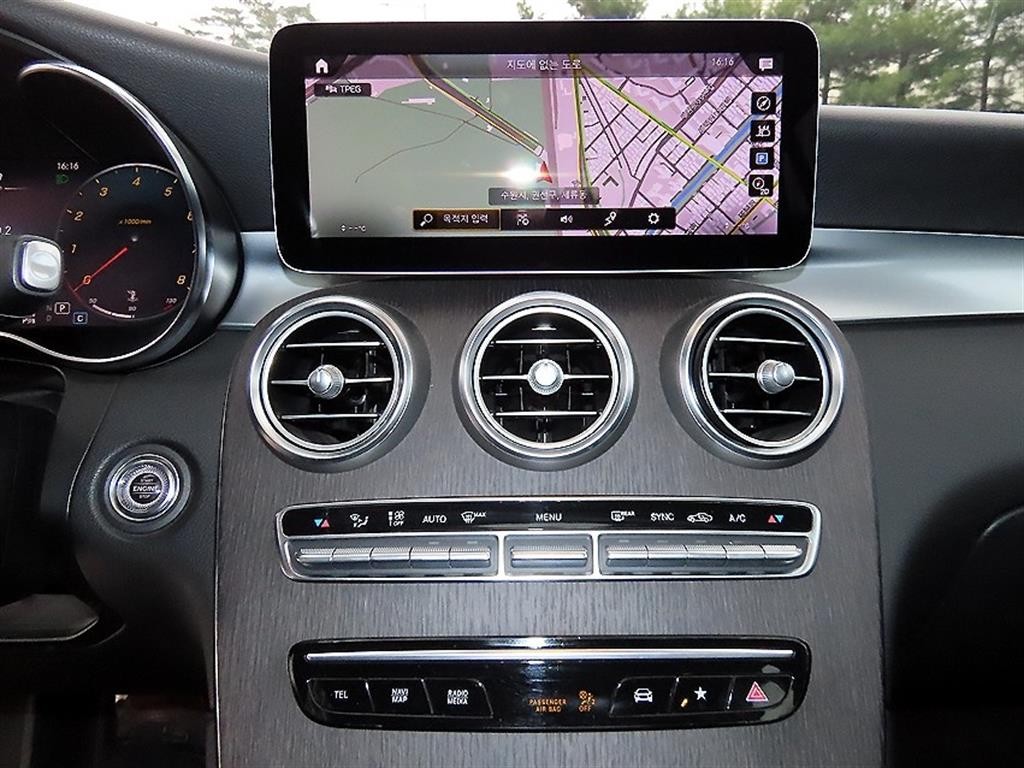 벤츠 GLC 클래스 GLC클래스 X253 GLC 300 4MATIC 쿠페 이미지 13