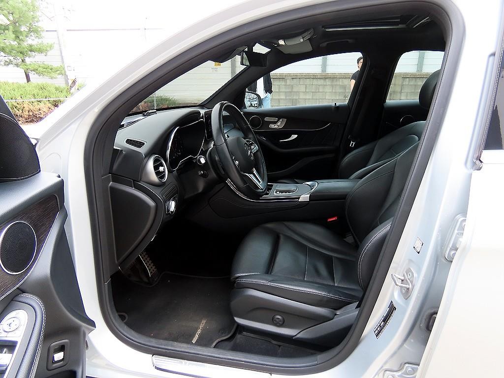 벤츠 GLC 클래스 GLC클래스 X253 GLC 300 4MATIC 쿠페 이미지 5