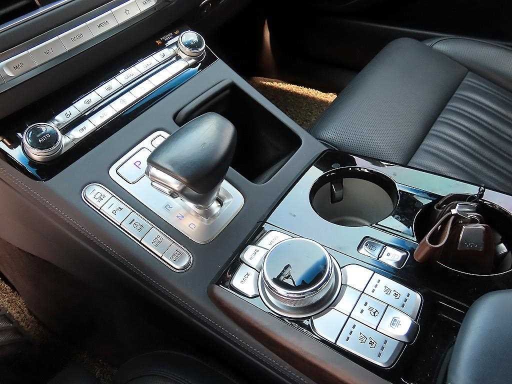 제네시스 G90 3.3 T AWD 럭셔리 이미지 11