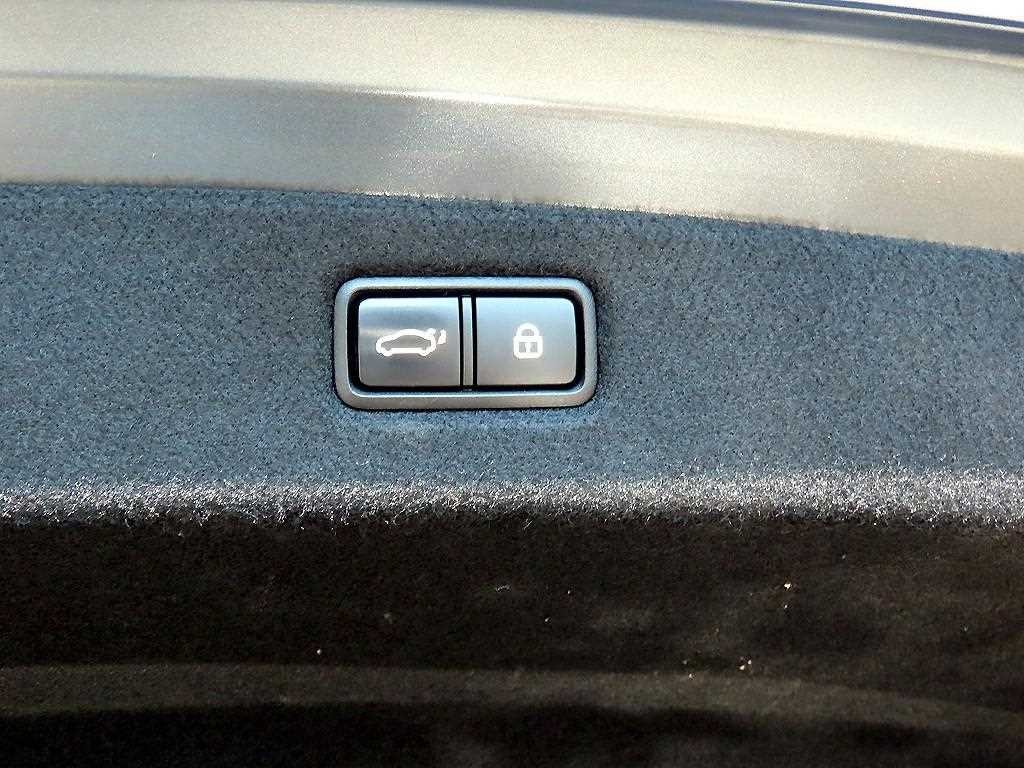 제네시스 G90 3.3 T AWD 럭셔리 이미지 16