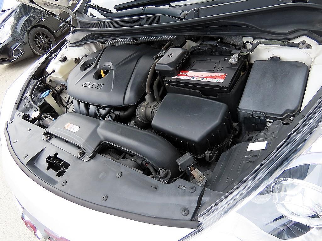현대 i40 i40Saloon 2.0 GDI MODERN 이미지 19