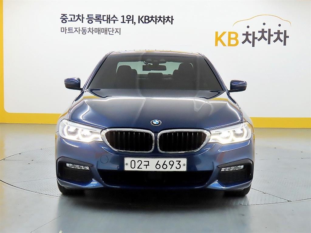 BMW 5시리즈 5시리즈 (G30) 530i M 스포츠 플러스 이미지 1