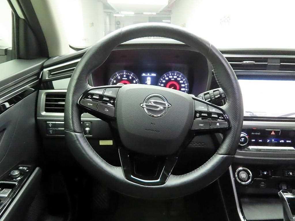 KG모빌리티(쌍용) 코란도 뷰티풀코란도 2WD 가솔린 1.5 C5 플러스 이미지 8