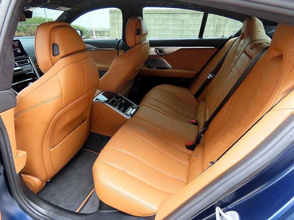 BMW 8시리즈 8시리즈 (G15) M850i xDrive 그란 쿠페 퍼스트 에디션 이미지 6