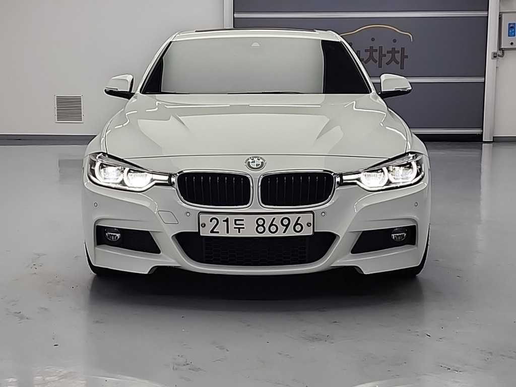 BMW 3시리즈 3시리즈 (F30) 330i M 스포츠 이미지 2
