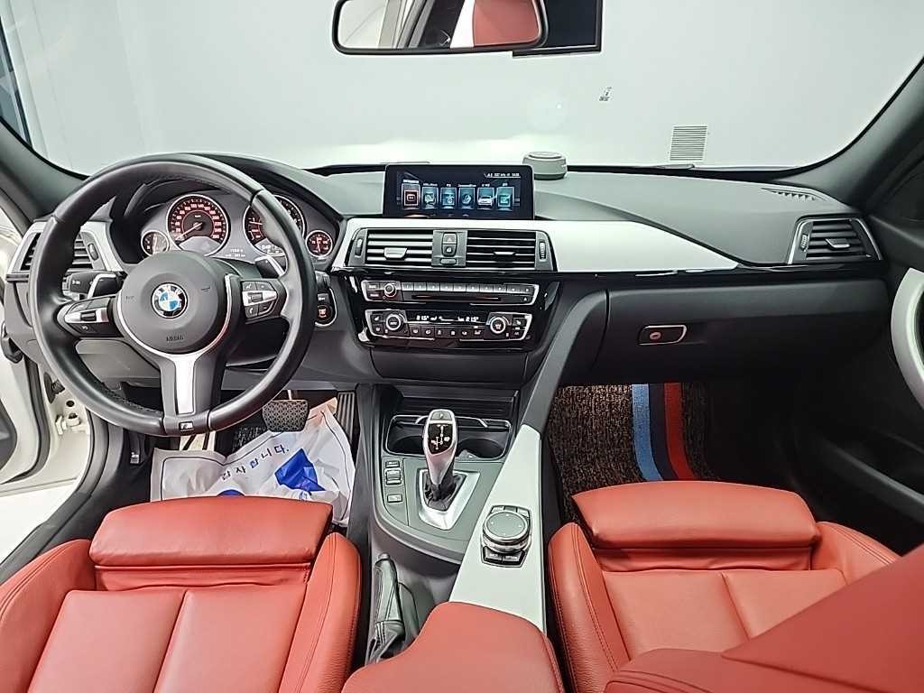 BMW 3시리즈 3시리즈 (F30) 330i M 스포츠 이미지 7
