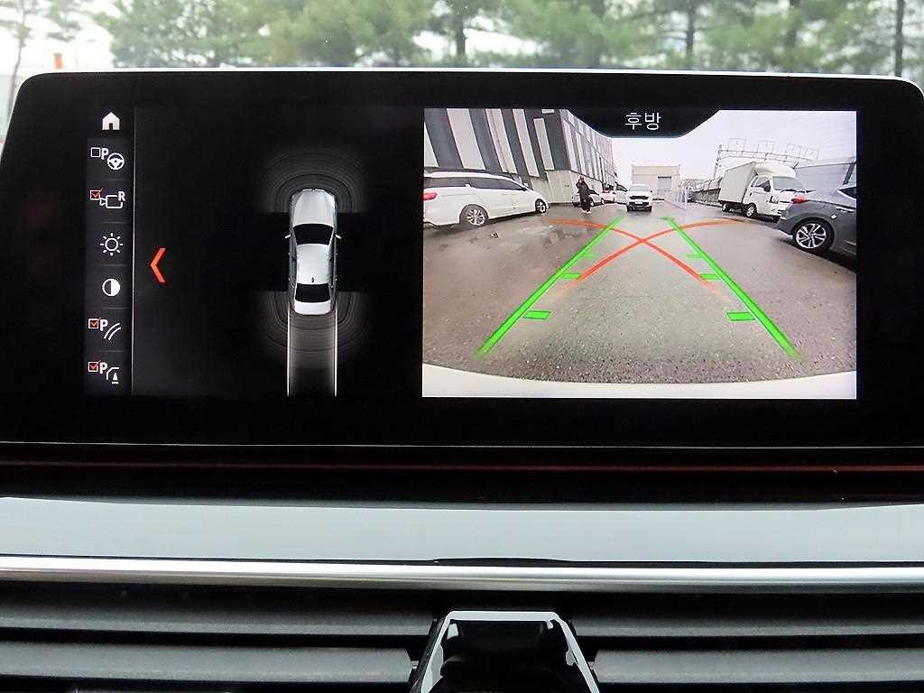 BMW 5시리즈 5시리즈 (G30) 520i 럭셔리 이미지 14