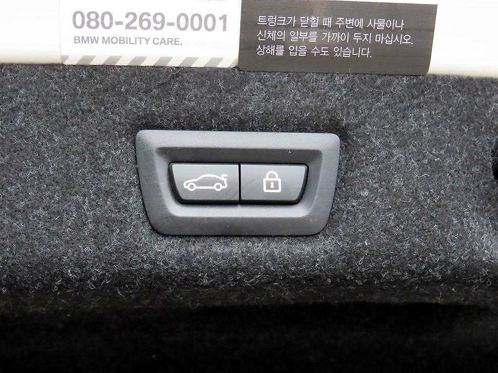 BMW 5시리즈 5시리즈 (G30) 520i 럭셔리 이미지 17