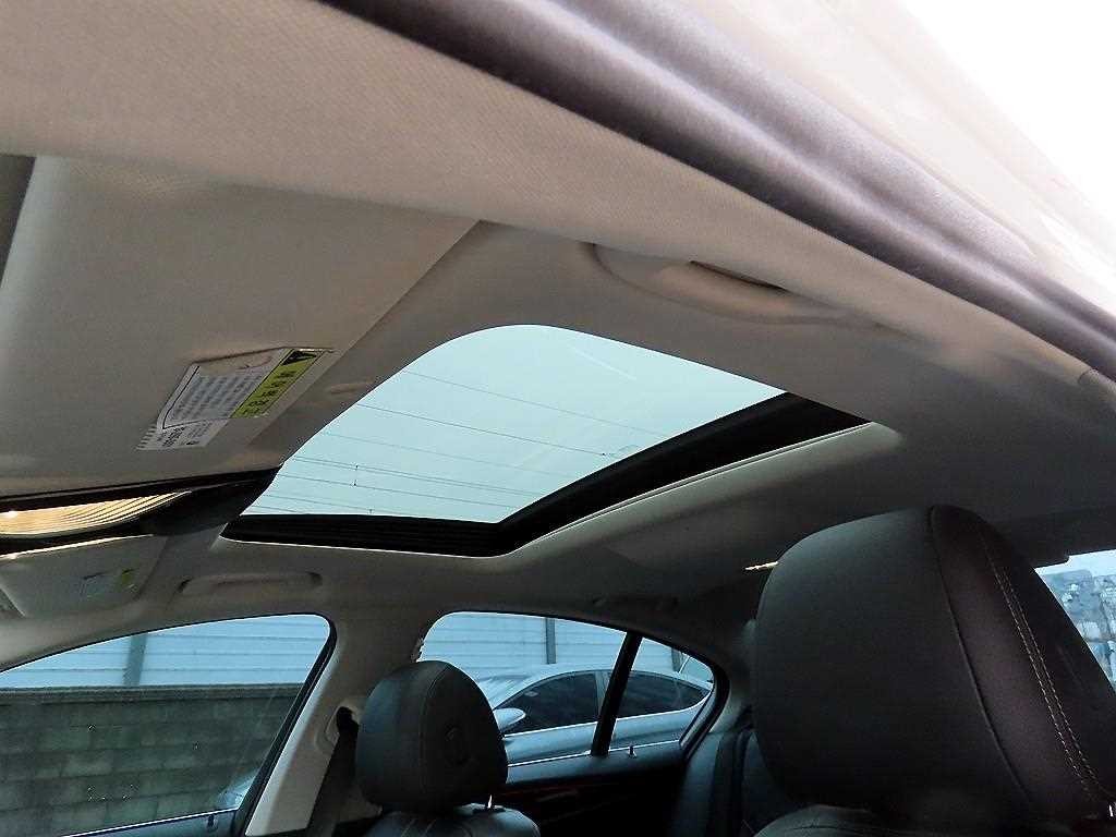 BMW 5시리즈 5시리즈 (G30) 520i 럭셔리 이미지 18