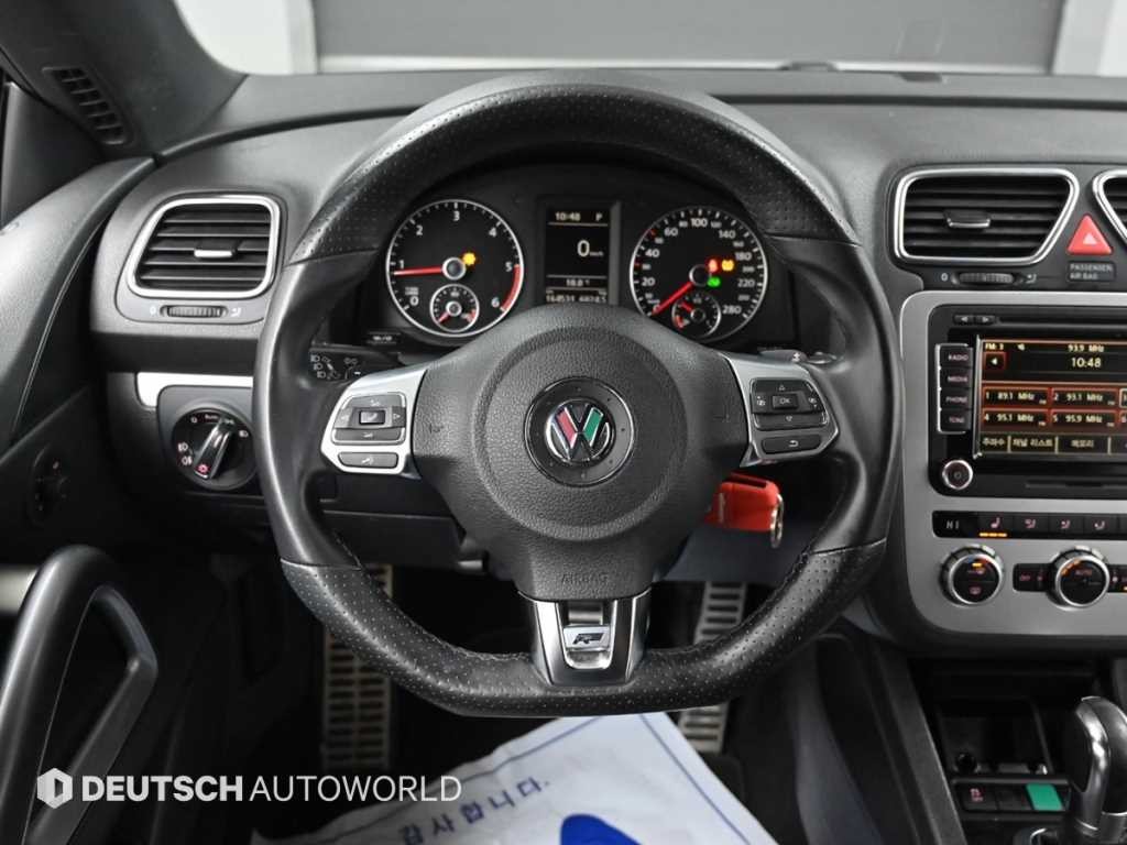 폭스바겐 시로코 2.0 TDI R-LINE 이미지 13