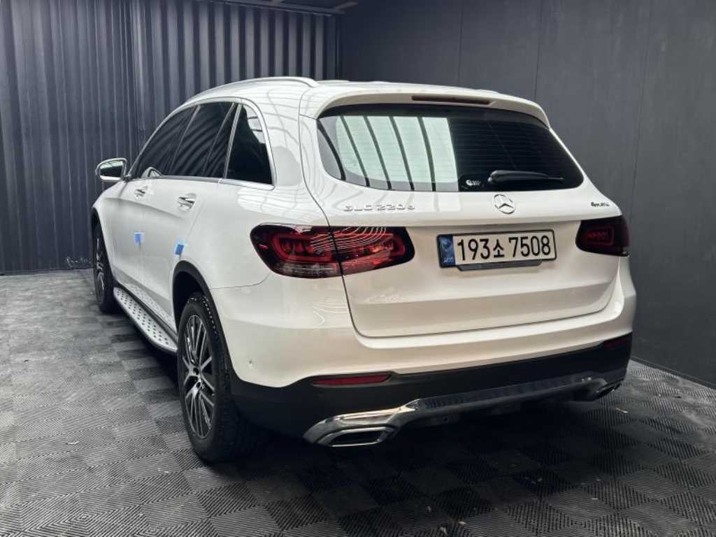 벤츠 GLC 클래스 GLC클래스 X253 GLC 220 d 4MATIC 이미지 3