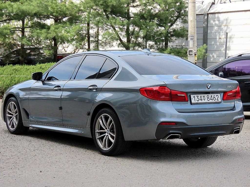BMW 5시리즈 5시리즈 (G30) 520d M 스포츠 이미지 3