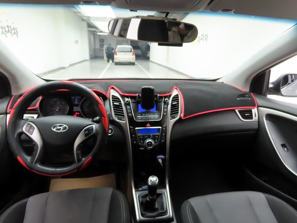 현대 i30 뉴 i30 1.6 VGT 유니크 이미지 7
