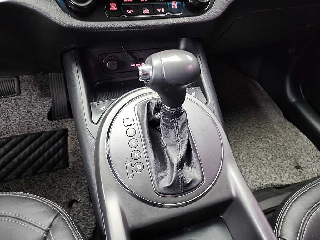 기아 스포티지 스포티지 R 2WD TLX 고급형 이미지 8