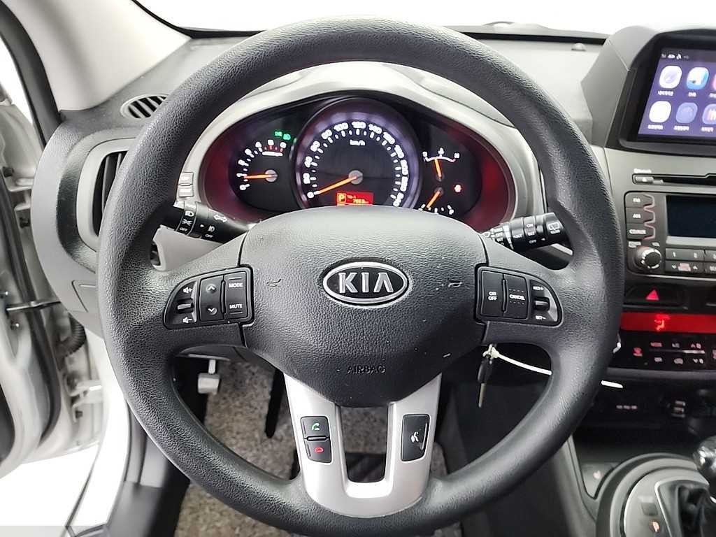 기아 스포티지 스포티지 R 2WD TLX 고급형 이미지 9