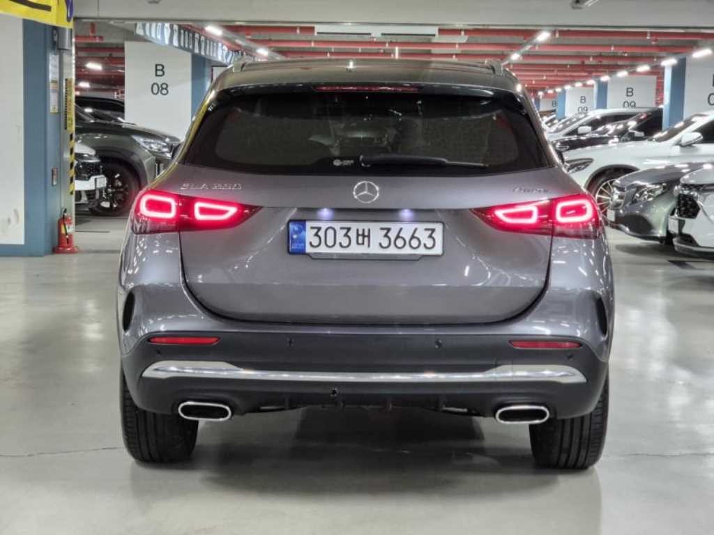 벤츠 GLA 클래스 GLA클래스 H247 GLA250 4MATIC 이미지 4