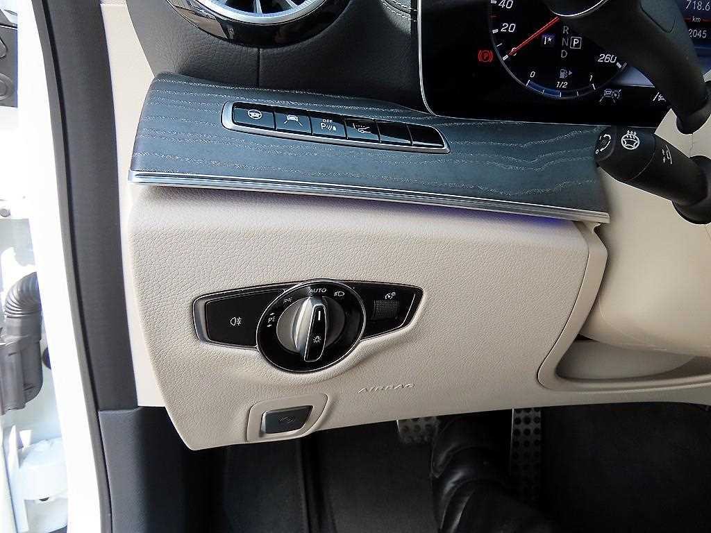 벤츠 CLS 클래스 CLS클래스 C257 CLS 450 4MATIC AMG Line 이미지 12