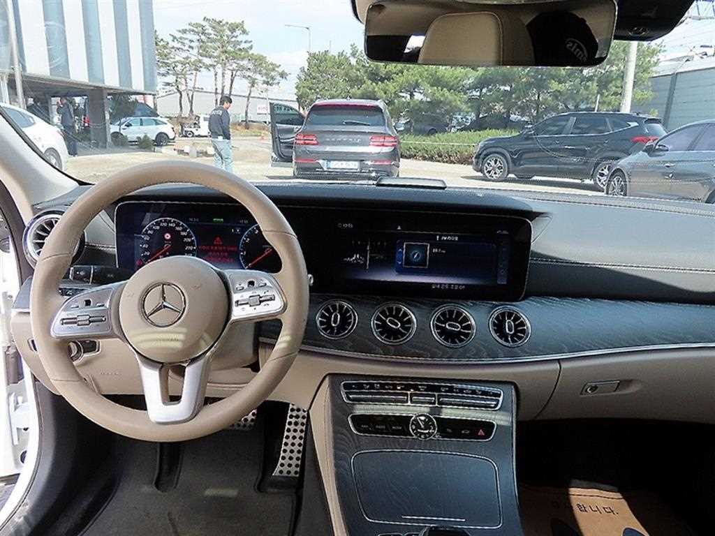 벤츠 CLS 클래스 CLS클래스 C257 CLS 450 4MATIC AMG Line 이미지 7