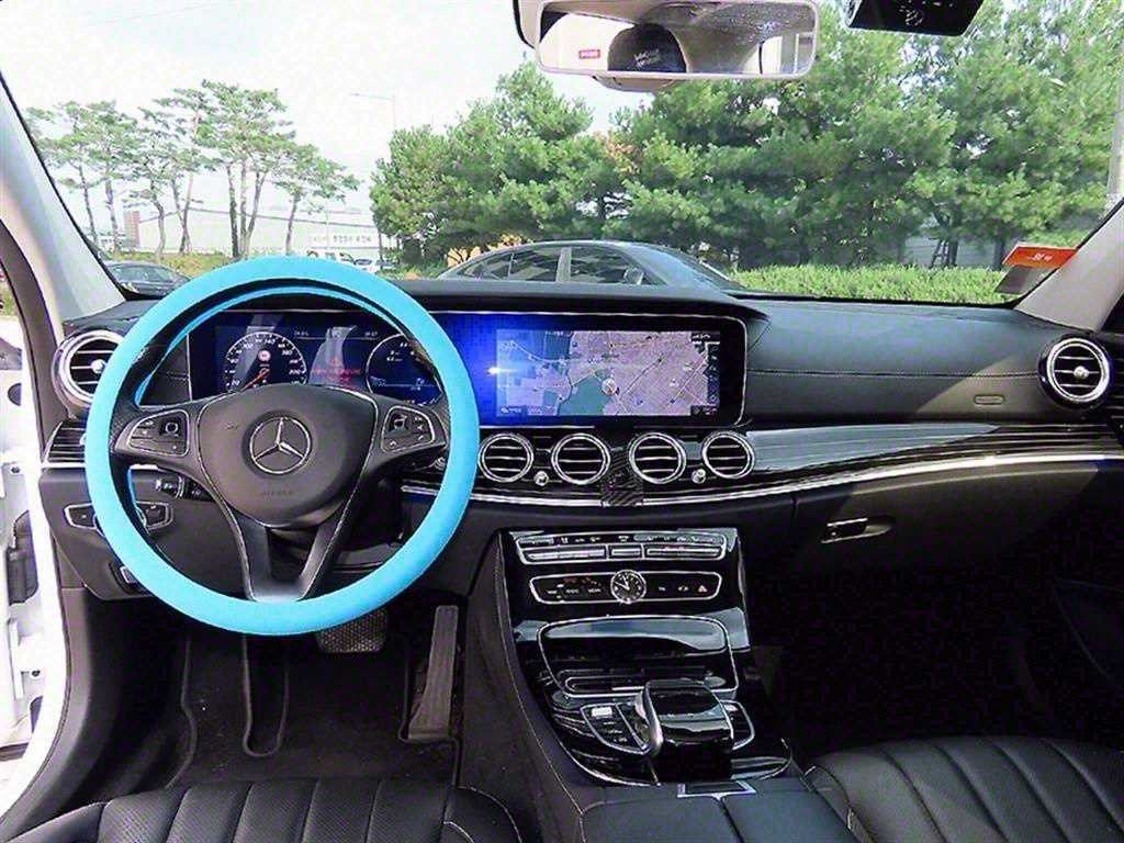벤츠 E 클래스 E-클래스 W213 E400 4MATIC 익스클루시브 이미지 7