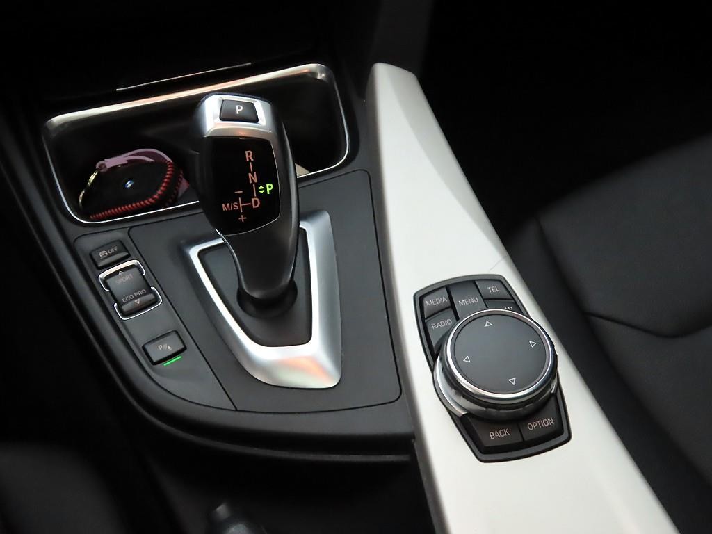BMW 3시리즈 3시리즈 (F30) 320d ED에디션 이미지 10