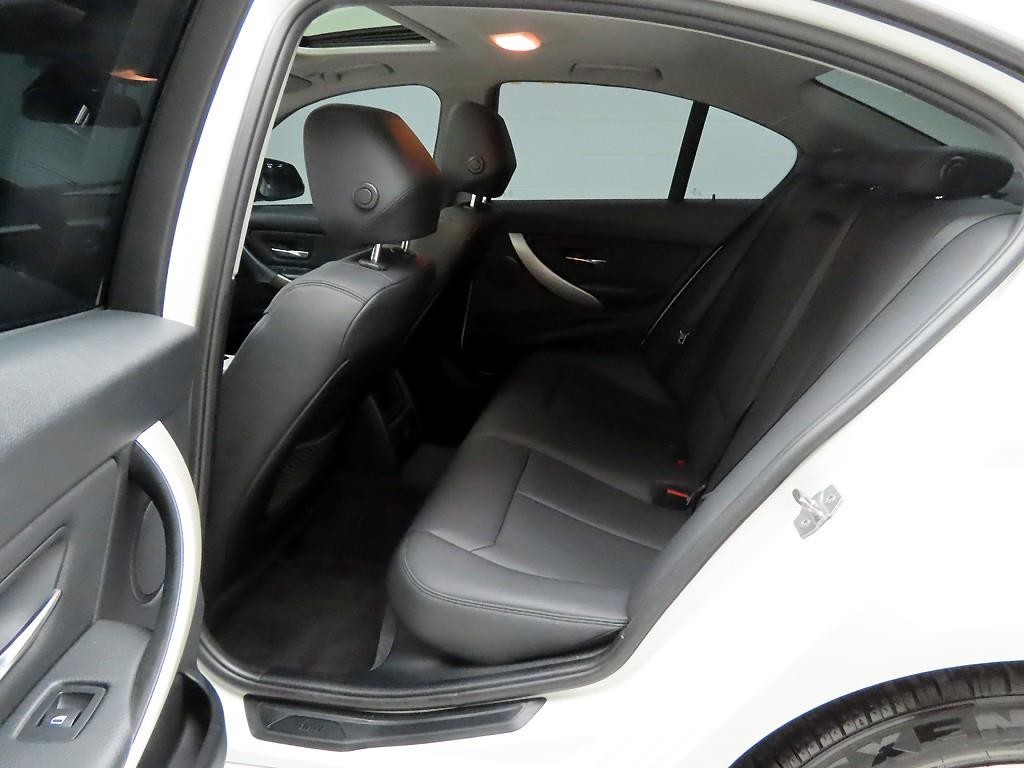 BMW 3시리즈 3시리즈 (F30) 320d ED에디션 이미지 14