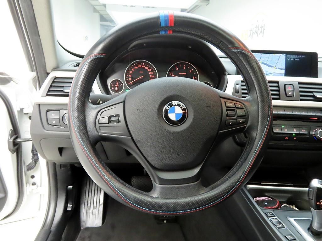 BMW 3시리즈 3시리즈 (F30) 320d ED에디션 이미지 7