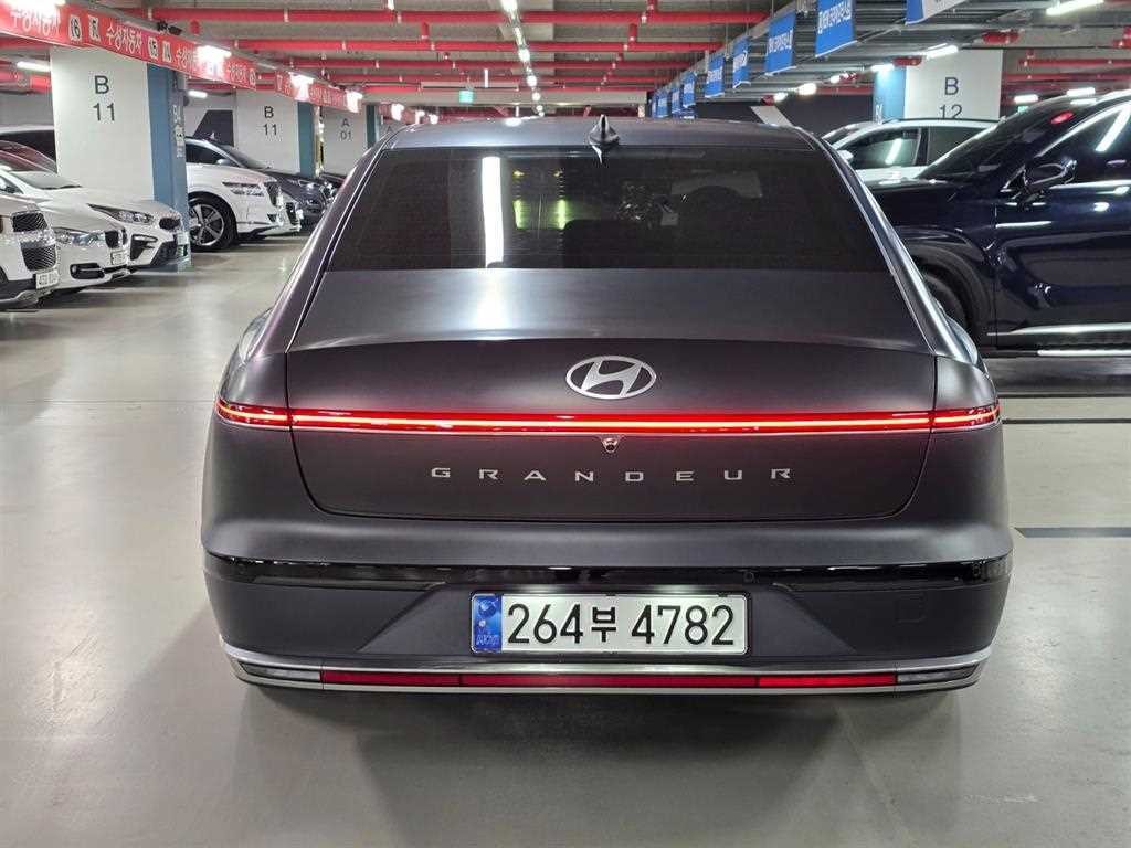 현대 그랜저 그랜저 (GN7) 가솔린 2.5 2WD 프리미엄 이미지 5