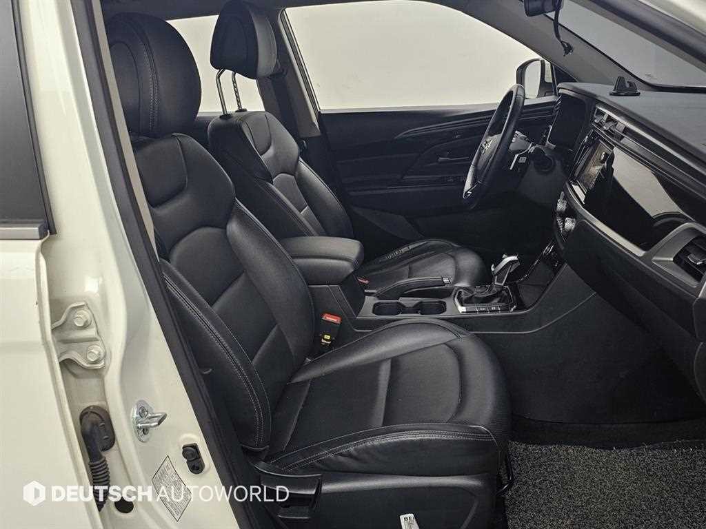 KG모빌리티(쌍용) 코란도 뷰티풀코란도 2WD 가솔린 1.5 C5 이미지 10