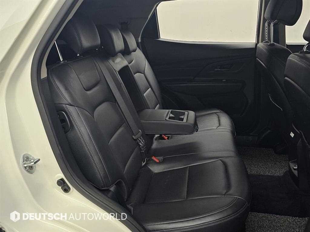 KG모빌리티(쌍용) 코란도 뷰티풀코란도 2WD 가솔린 1.5 C5 이미지 12