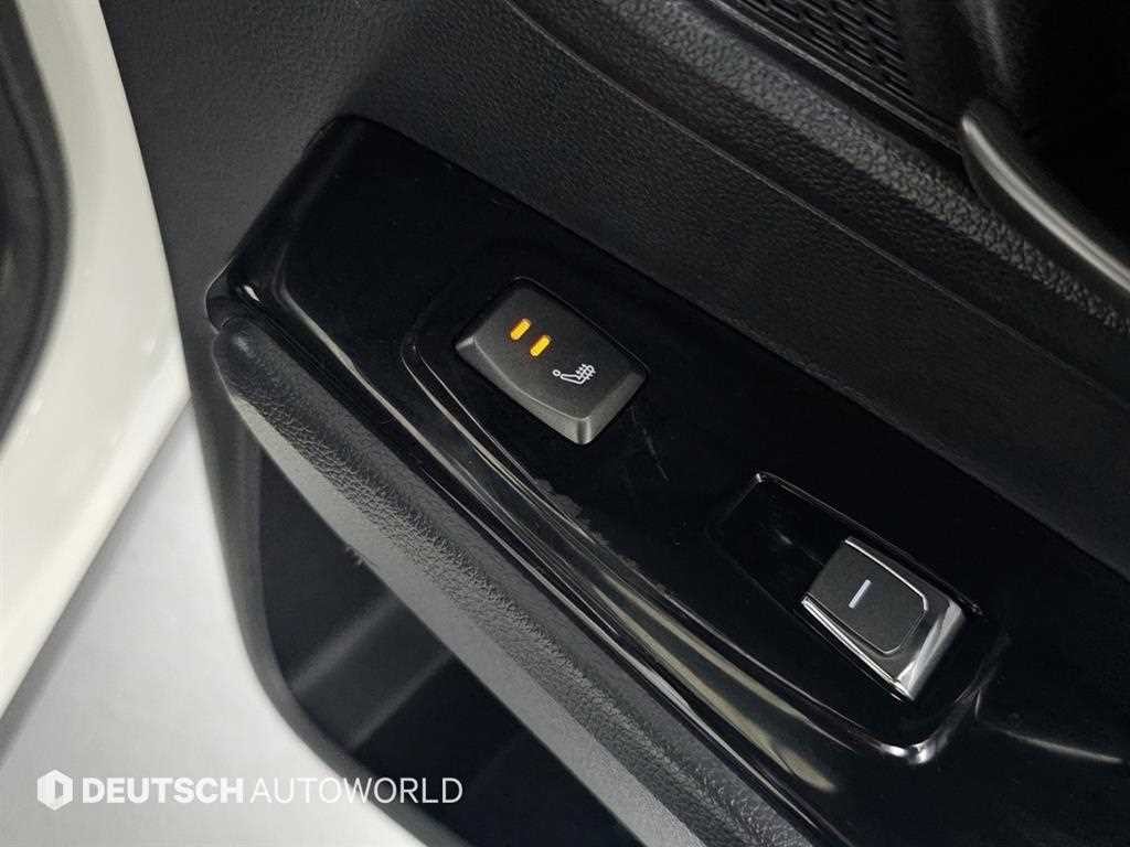 KG모빌리티(쌍용) 코란도 뷰티풀코란도 2WD 가솔린 1.5 C5 이미지 16
