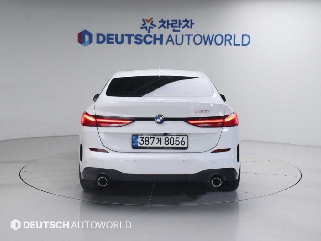 BMW 2시리즈 2시리즈 그란쿠페 (F44) 220i M 스포츠 이미지 4