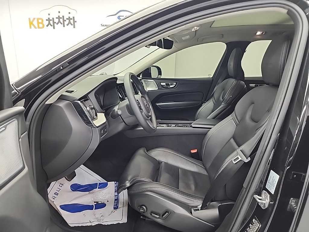 볼보 XC60 XC60(2세대) D5 AWD 인스크립션 이미지 11