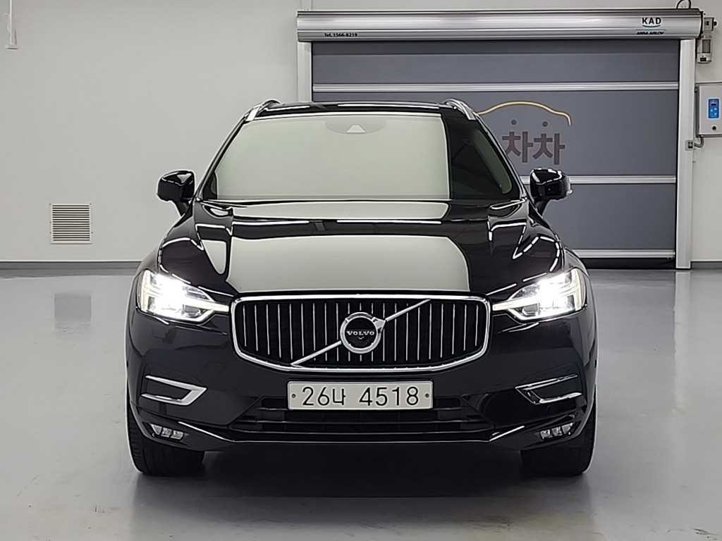 볼보 XC60 XC60(2세대) D5 AWD 인스크립션 이미지 2