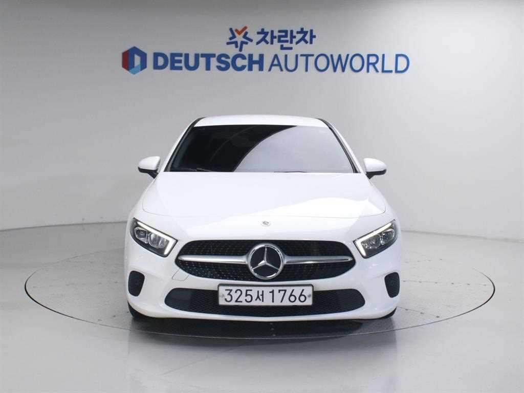 벤츠 A 클래스 A클래스 W177 A220 세단 이미지 3