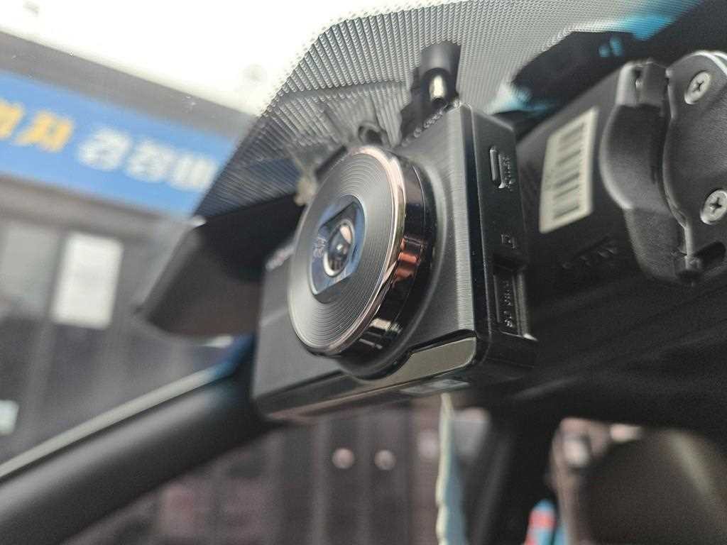 KG모빌리티(쌍용) 렉스턴 올 뉴 렉스턴 (Y450) 디젤 2.2 4WD 프레스티지 이미지 15