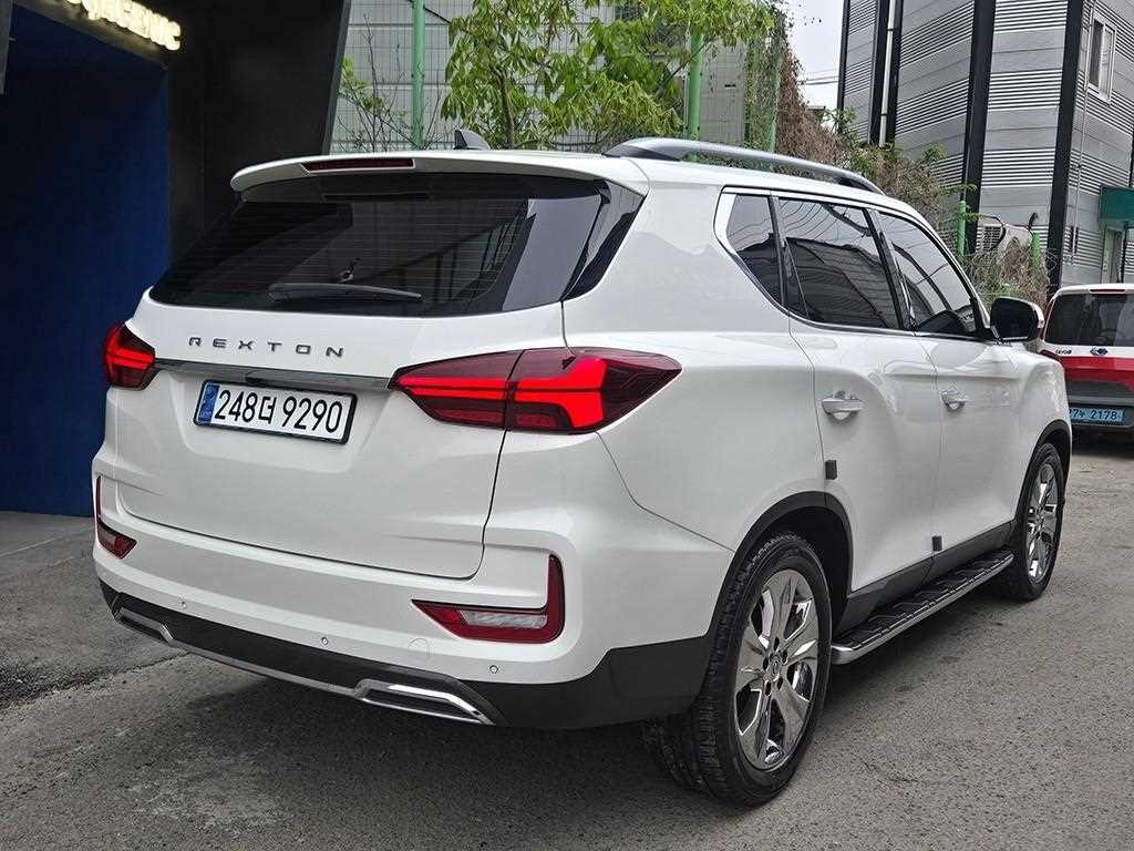 KG모빌리티(쌍용) 렉스턴 올 뉴 렉스턴 (Y450) 디젤 2.2 4WD 프레스티지 이미지 3