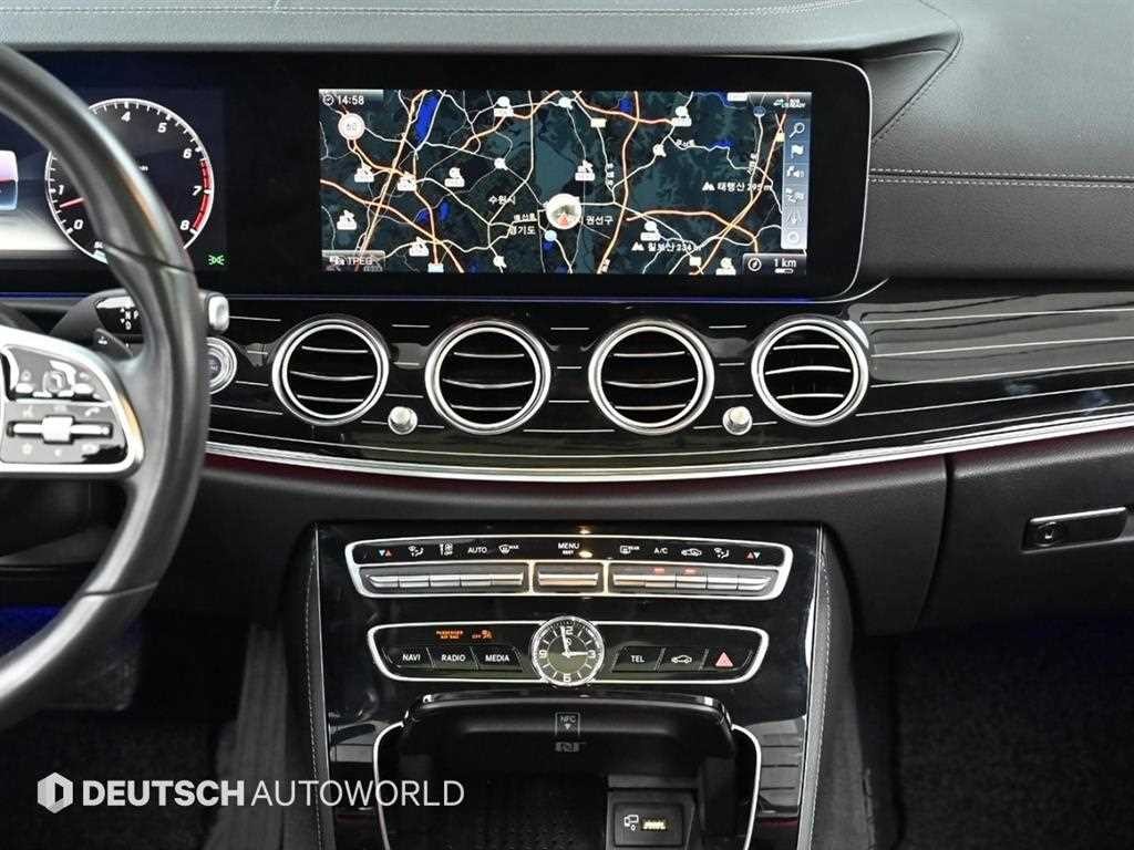 벤츠 E 클래스 E-클래스 W213 E450 4MATIC 익스클루시브 이미지 14
