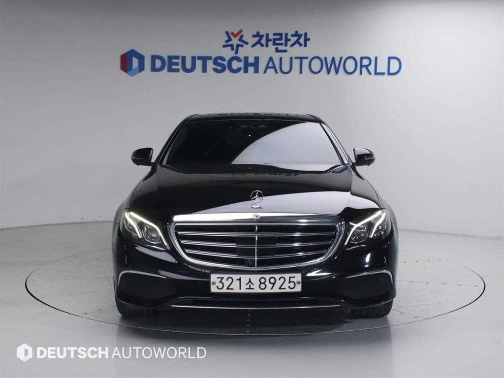 벤츠 E 클래스 E-클래스 W213 E450 4MATIC 익스클루시브 이미지 3