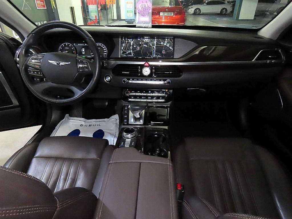 제네시스 EQ900 3.8 GDI AWD 프리미엄 럭셔리 이미지 10