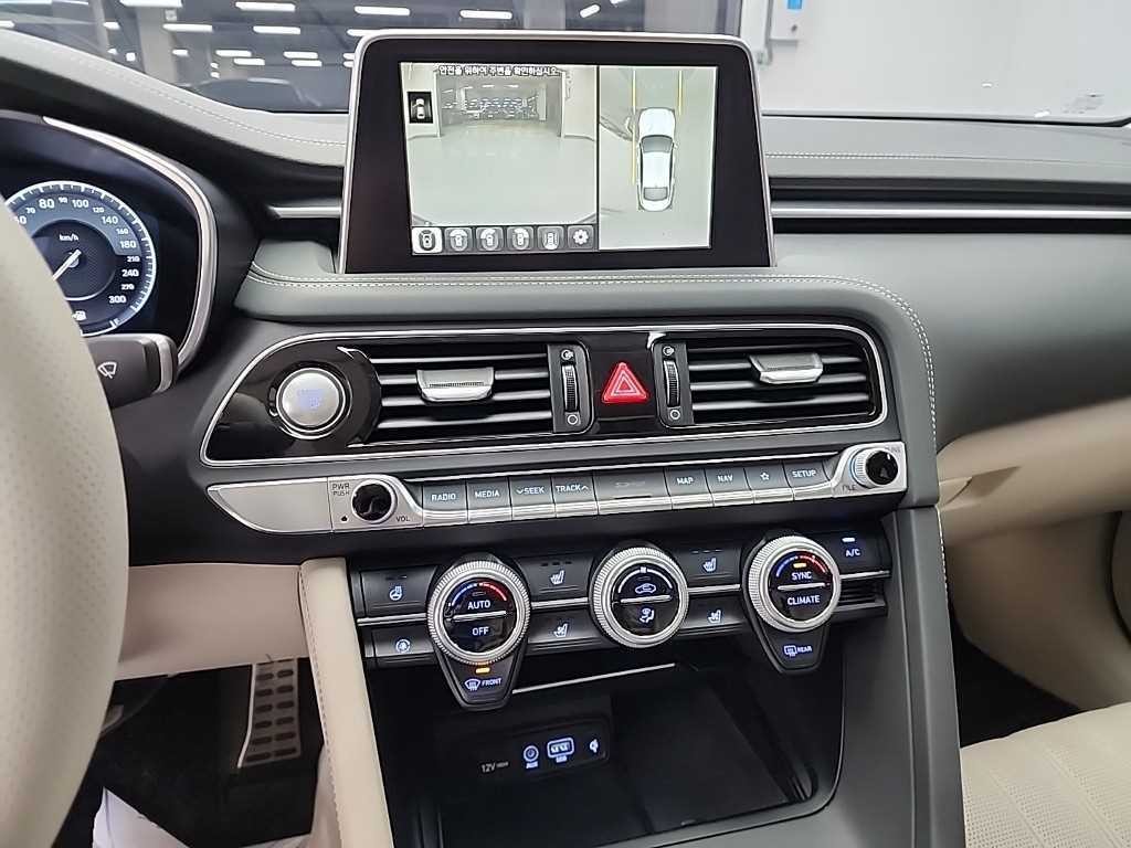 제네시스 G70 3.3T 스포츠 AWD 프레스티지 이미지 11