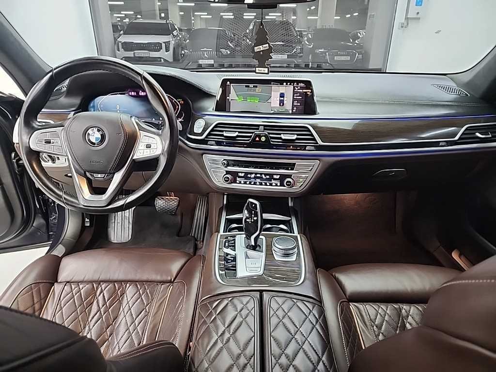 BMW 7시리즈 7시리즈 (G11) 730d xDrive 디자인 퓨어 엑설런스 이미지 1