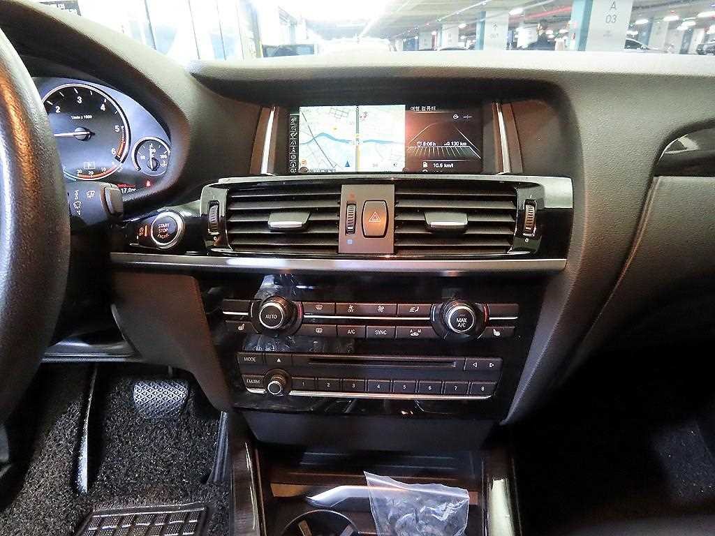 BMW X4 X4 (F26) xDrive 20d 이미지 11