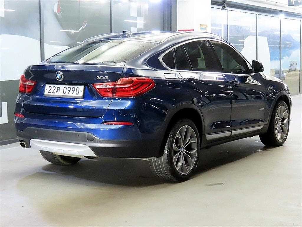 BMW X4 X4 (F26) xDrive 20d 이미지 4