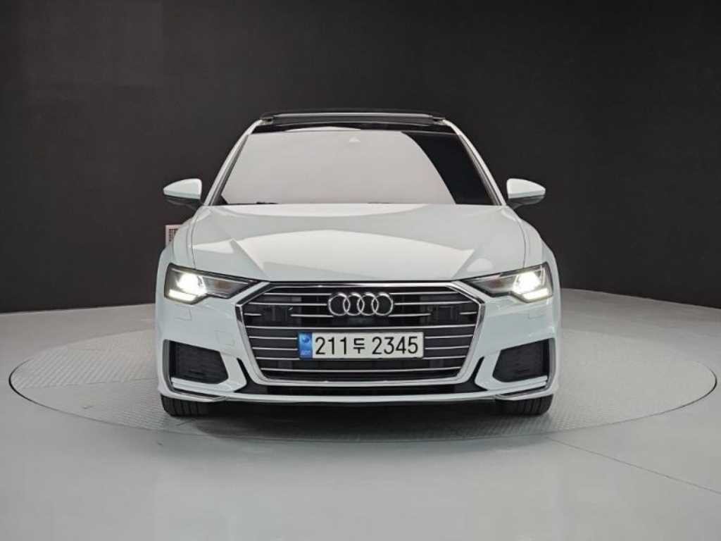 아우디 A6 A6 (C8) 45 TFSI 프리미엄 이미지 1