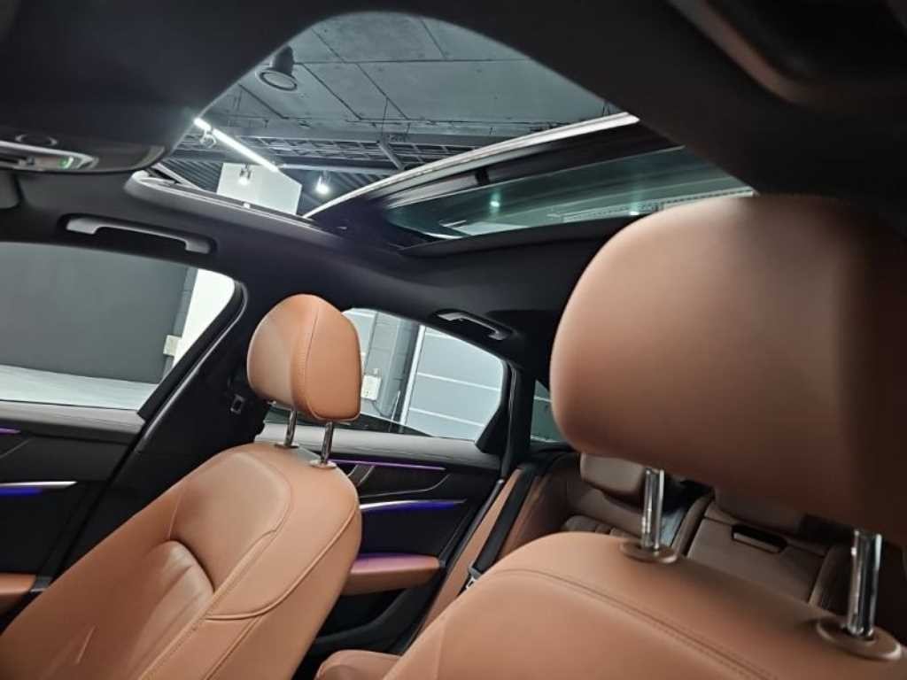 아우디 A6 A6 (C8) 45 TFSI 프리미엄 이미지 14