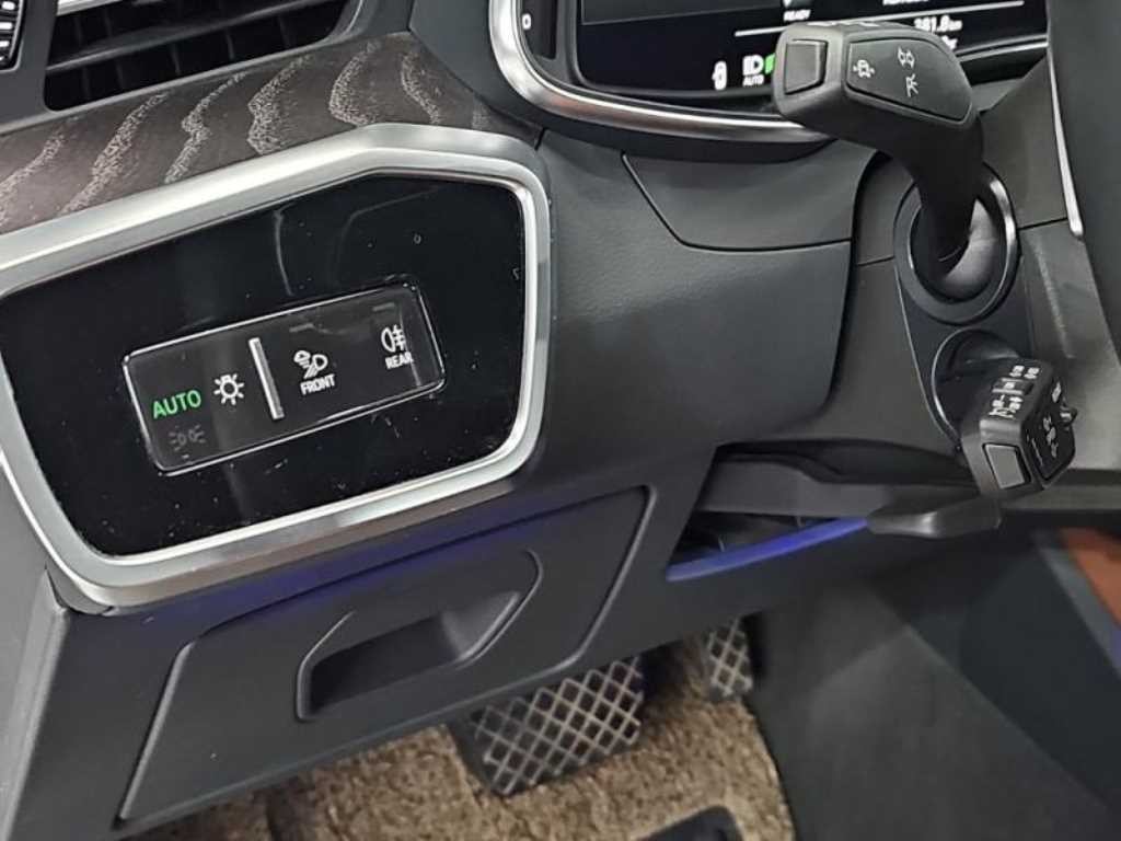 아우디 A6 A6 (C8) 45 TFSI 프리미엄 이미지 15